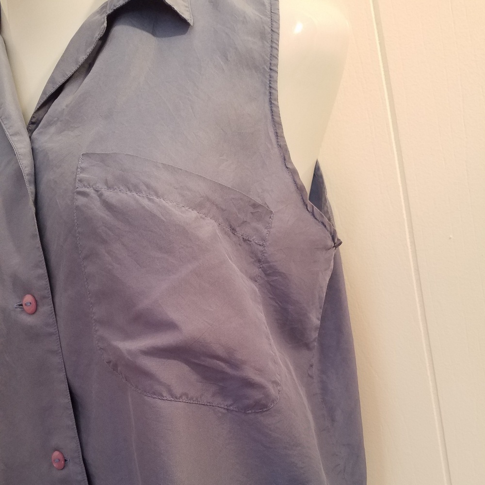 SOLD - 100% Silk Sleeveless Shirt - Picture 2 of 4